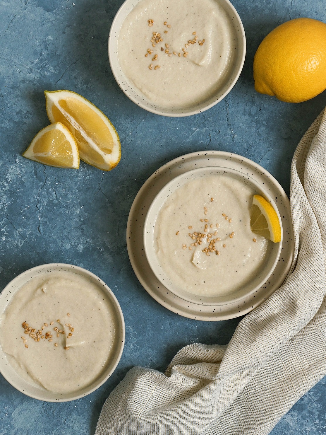Soupe de chou-fleur, citron et tahin