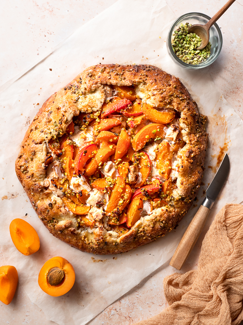 Tarte Rustique Abricots Pistaches Et Nougat Cannelle Et Coriandre
